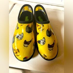 Groundworks Women's Waterproof Gardening Clogs